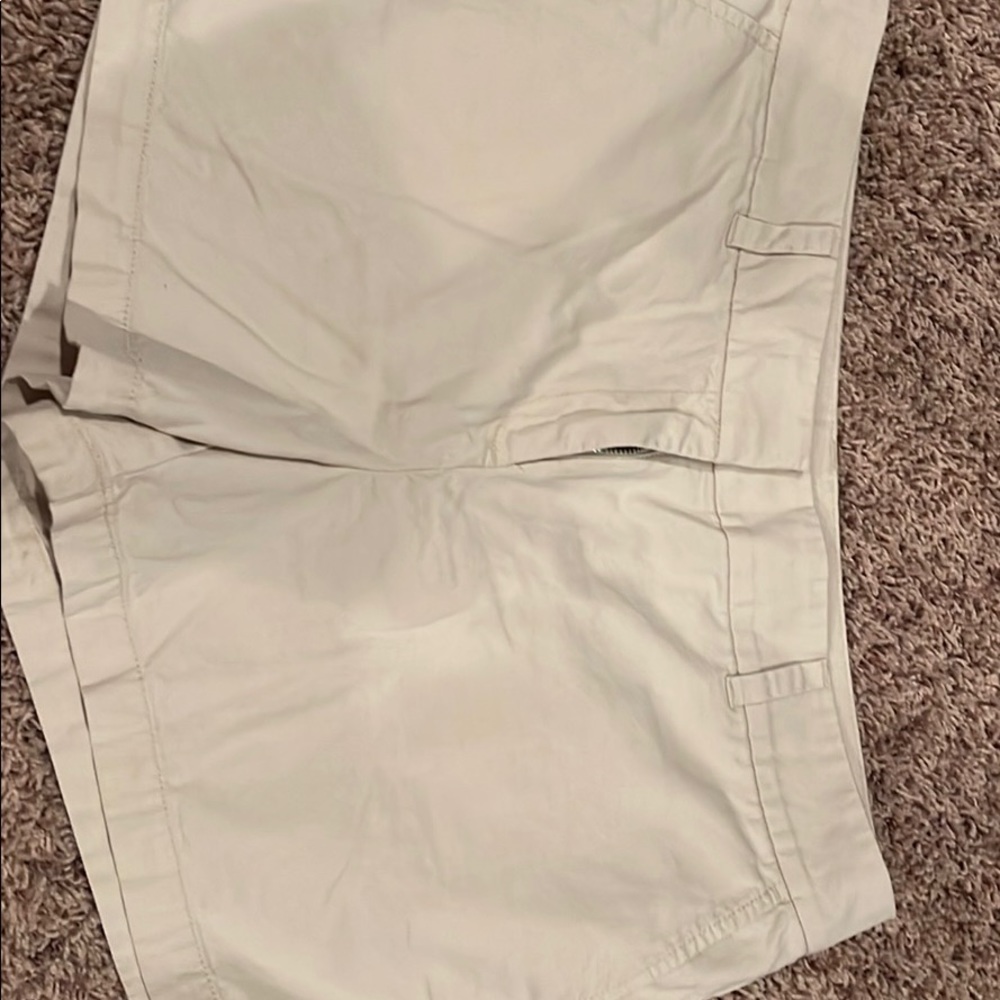 Loft 4in khaki shorts